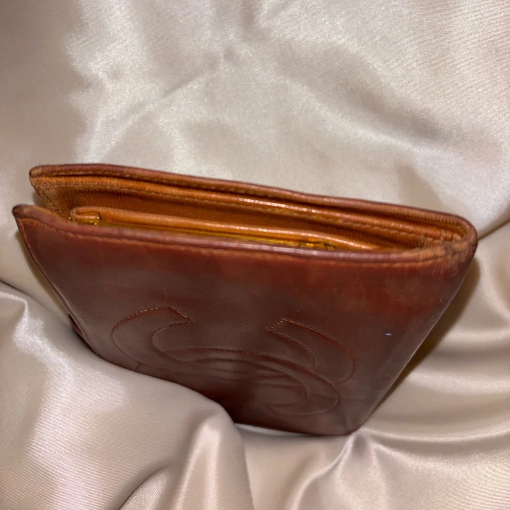 CHANEL Light Brown Leather Wallet with CC and COA - Picture 14 of 16